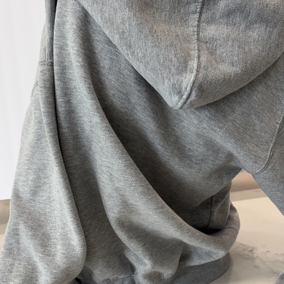 Gray New York Hoodie - Picture 5 of 8